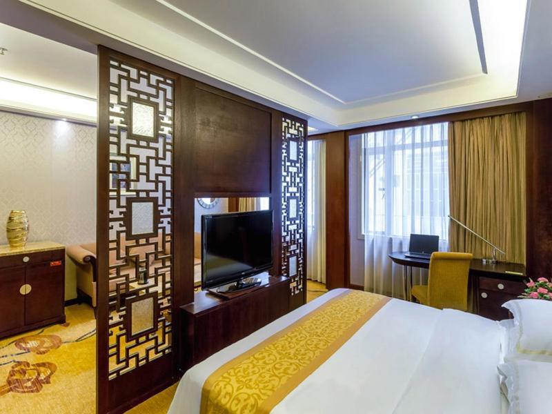 Vienna Hotel Lufeng Peopole Road Exterior foto